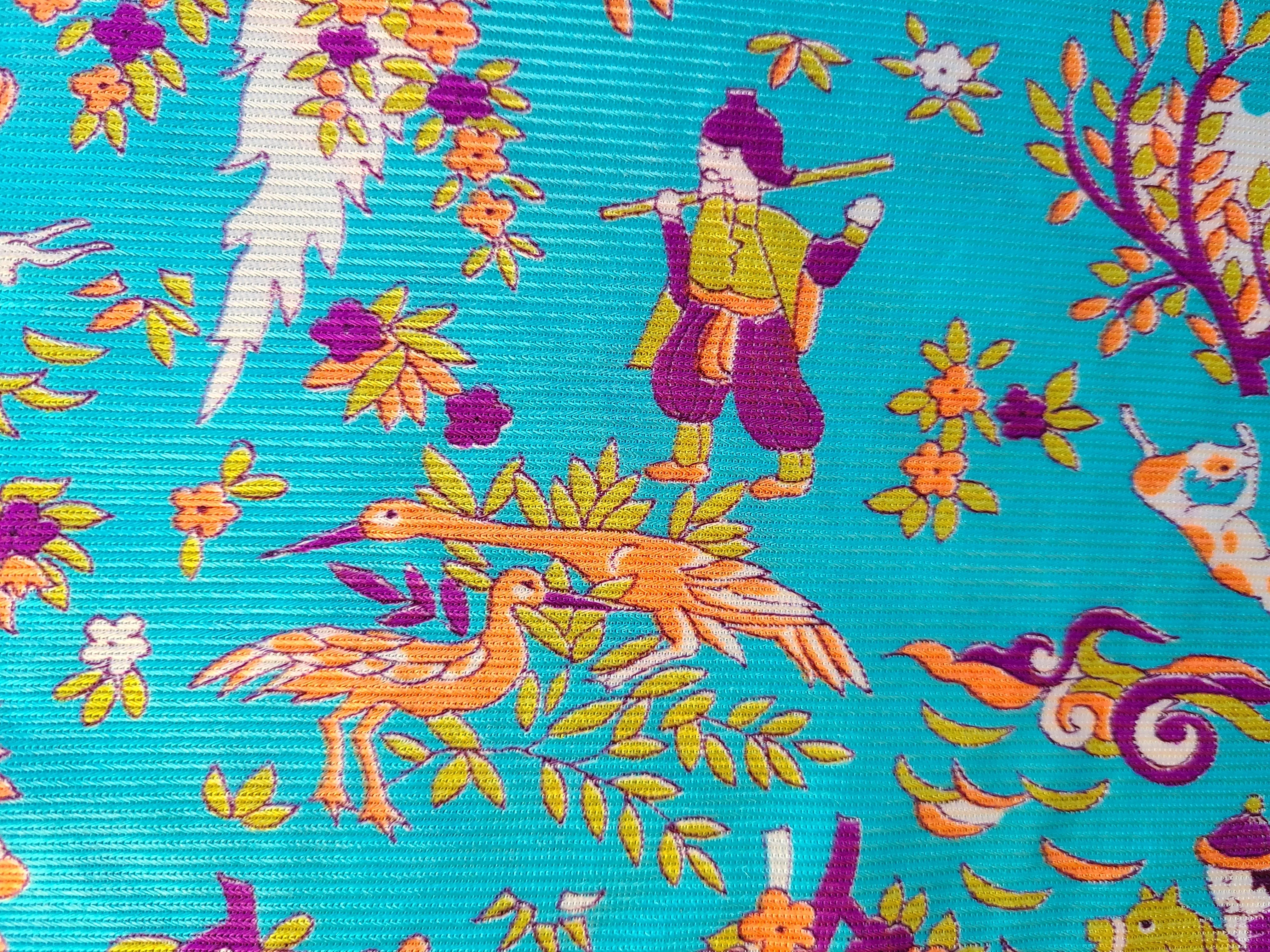 1960s 1970s Retro Fabric - Stretch Polyester - Toile Warrior - Blue - Fabric Remnant - 6P408