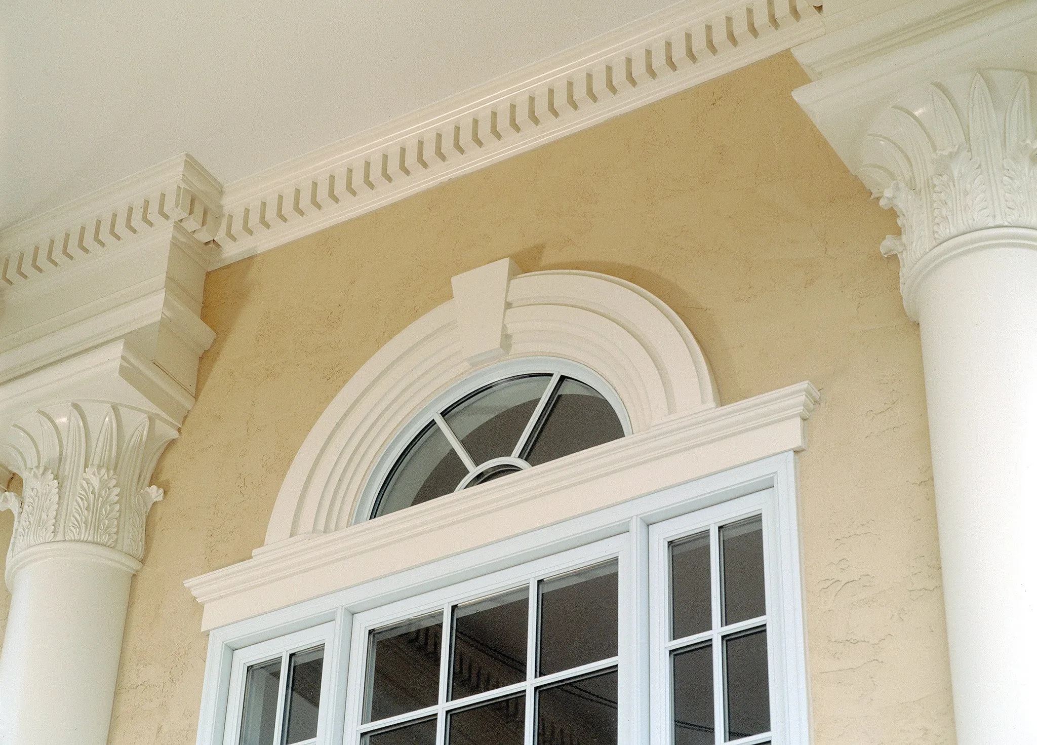 6" Classic Crosshead with Bottom Trim
