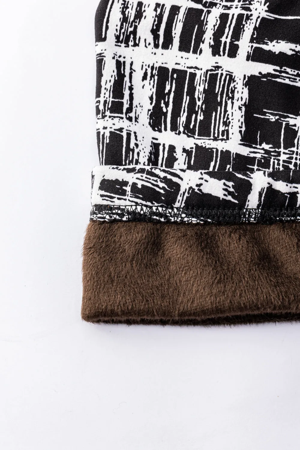 B&W Traces - Cozy Lined