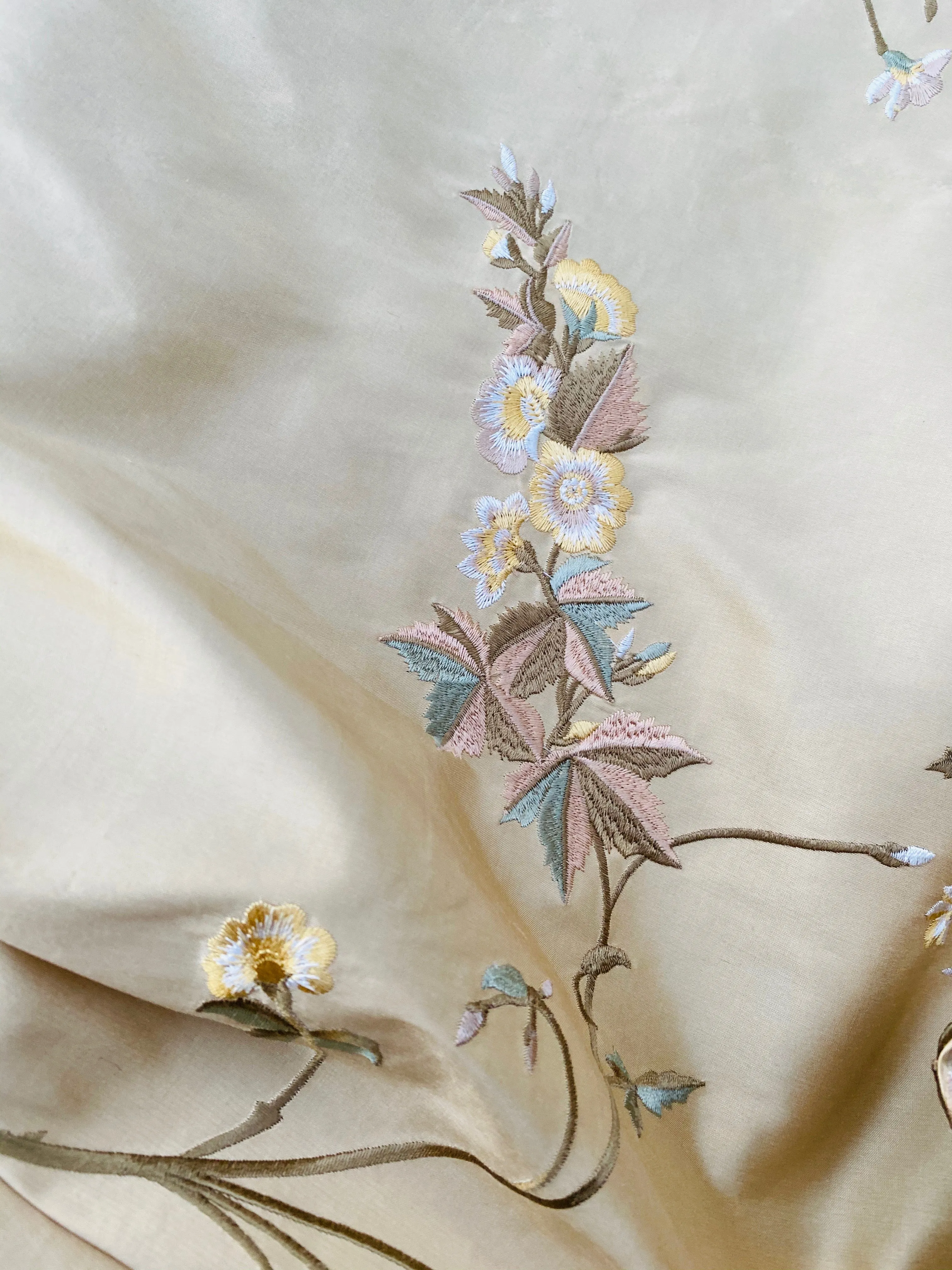 NEW Lady Amanda 100% Silk Dupioni Embroidered Floral Cream Peach & Blue Fabric