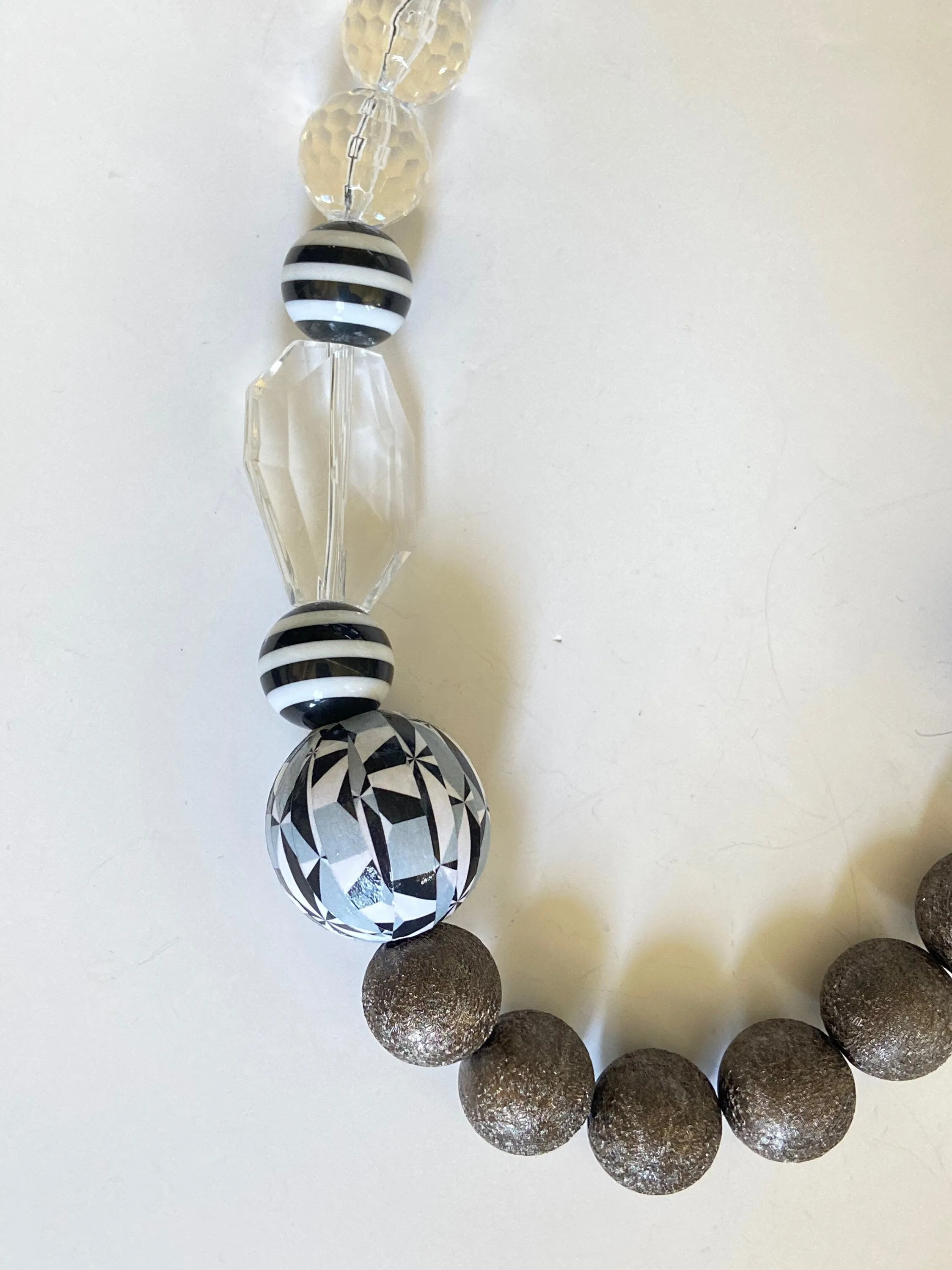 Queen Mum Minnie Mouse Choker Necklace