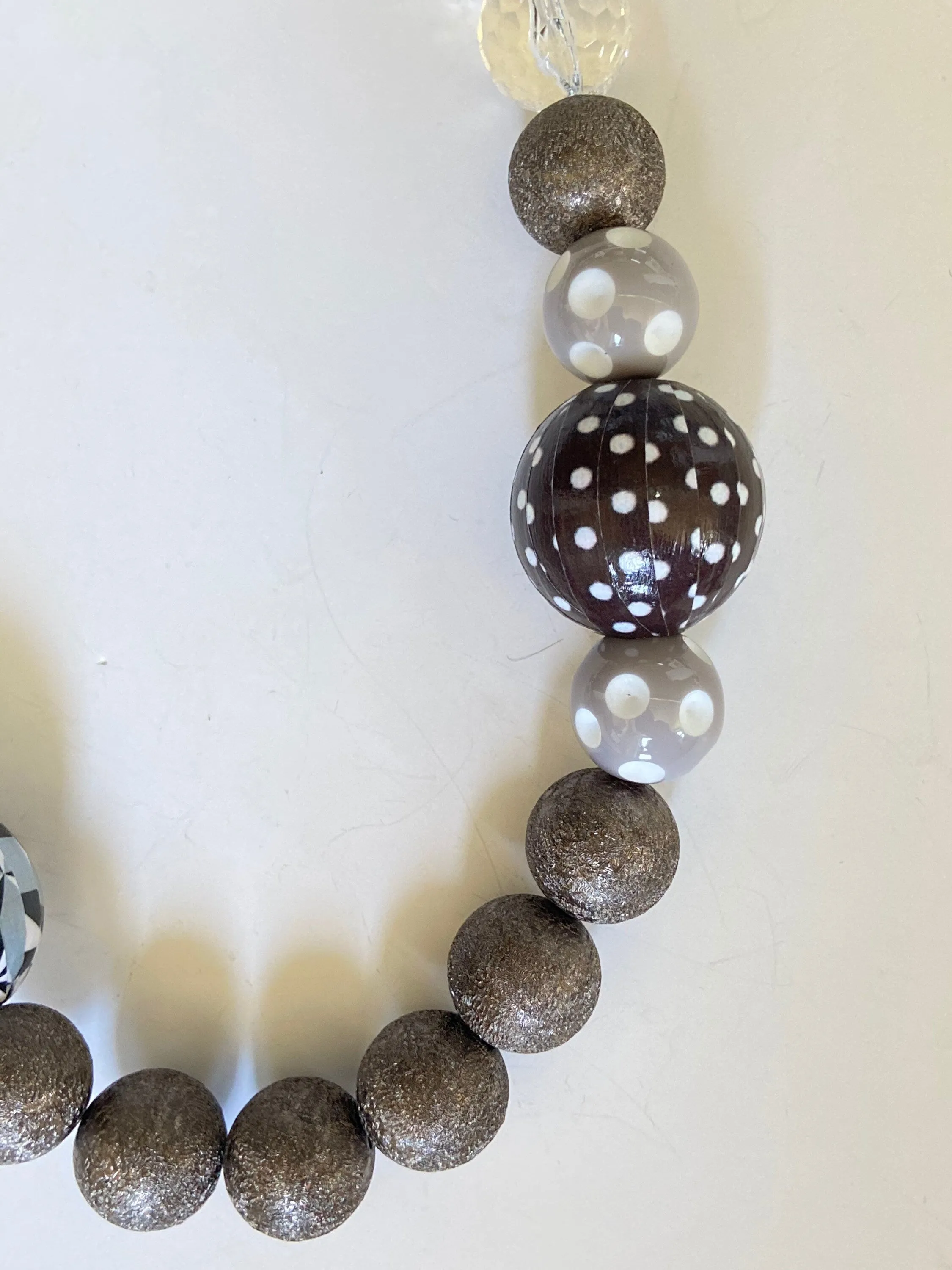 Queen Mum Minnie Mouse Choker Necklace
