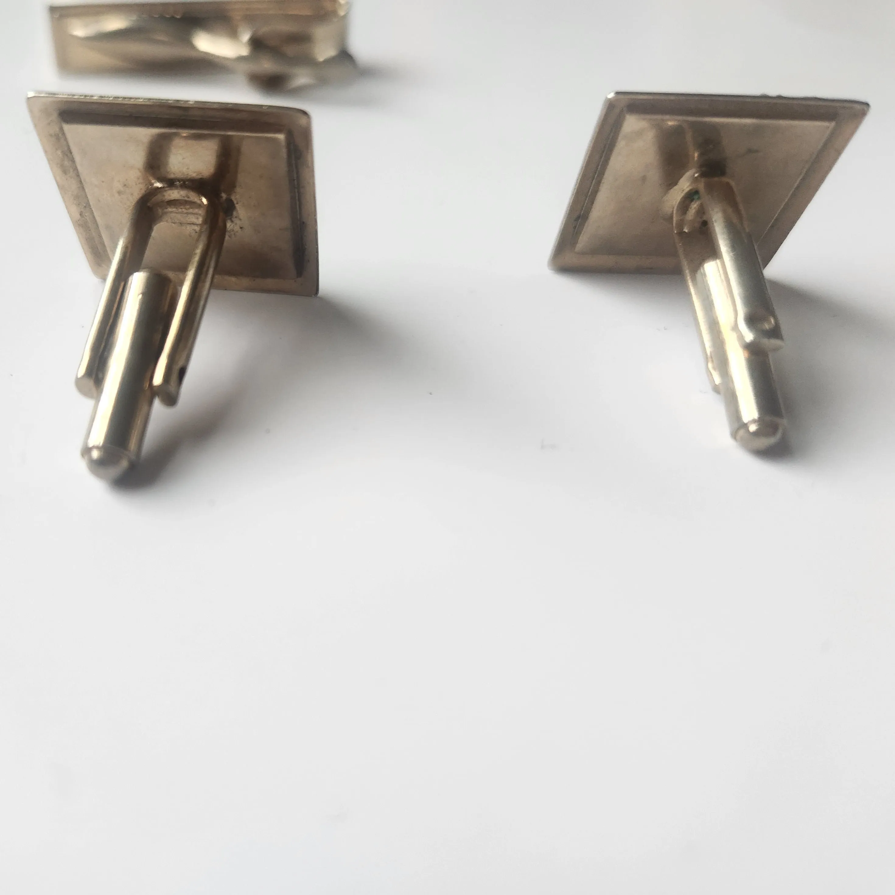 White Waved Cufflink Set