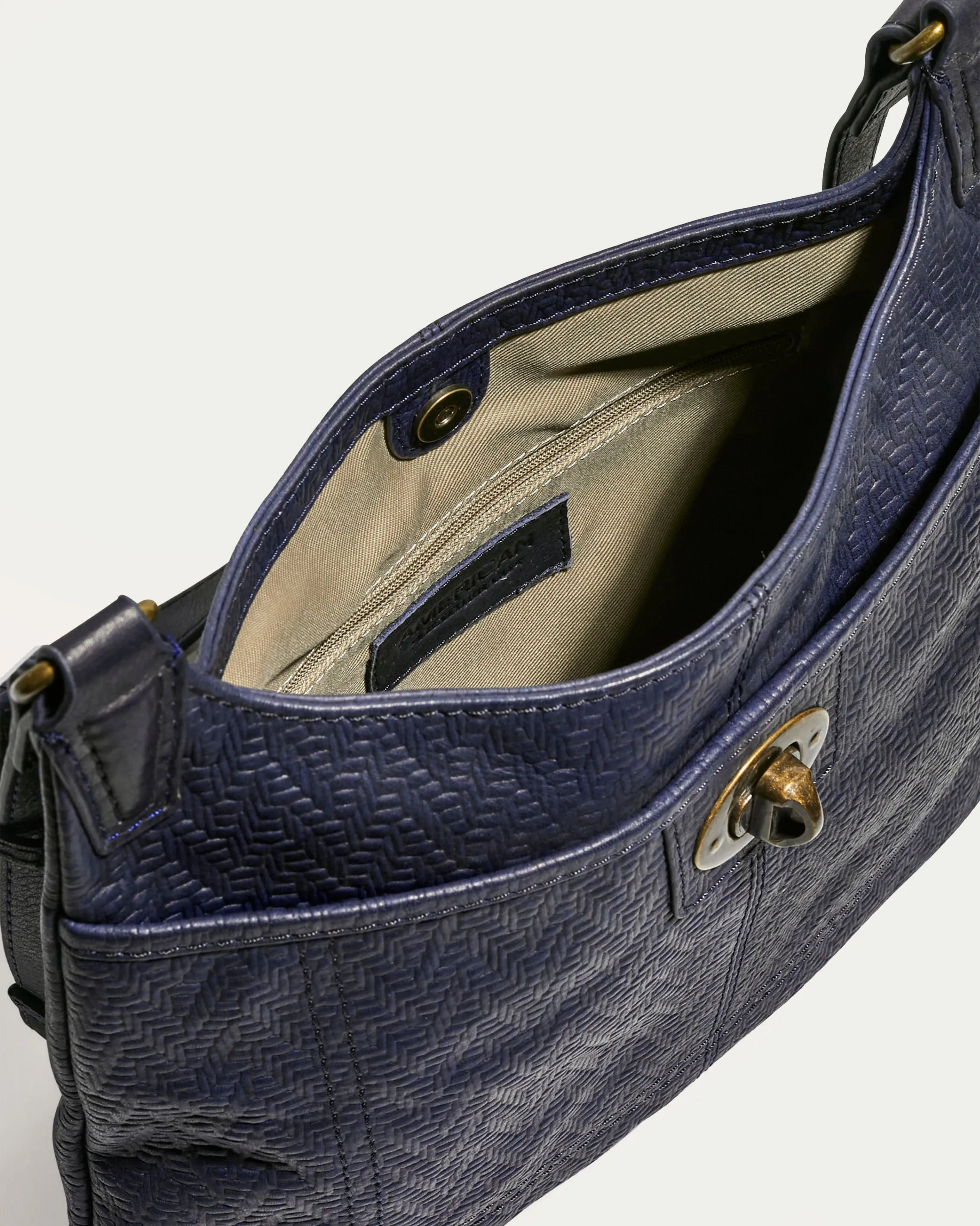 Wylie Crossbody